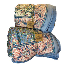 Carica l'immagine nel visualizzatore di Gallery, Trapunta Celestial