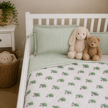 Load image into Gallery viewer, Fish&Bubbles baby quilt