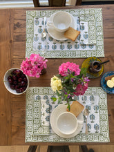 Load image into Gallery viewer, Palms placemats