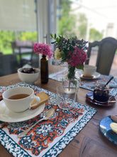 Load image into Gallery viewer, Capri placemats