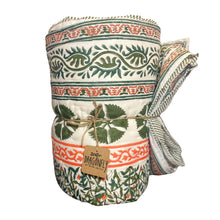 Carica l'immagine nel visualizzatore di Gallery, Trapunta Orange Olives