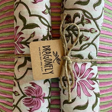 Load image into Gallery viewer, Paradise Birds Quilt