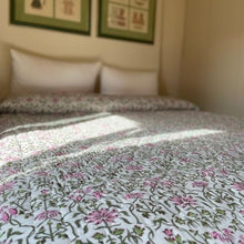 Load image into Gallery viewer, Paradise Birds Quilt