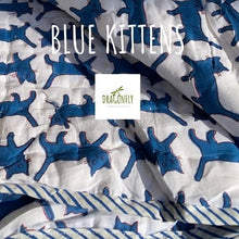 Carica l'immagine nel visualizzatore di Gallery, Trapunta Blue Kittens