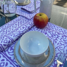 Load image into Gallery viewer, Lily placemats