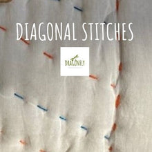 Carica l'immagine nel visualizzatore di Gallery, Trapunta Diagonal Stitches