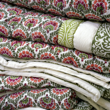 Carica l'immagine nel visualizzatore di Gallery, Trapunta Greenery