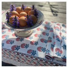 Load image into Gallery viewer, Zinnia tablecloth and placemats
