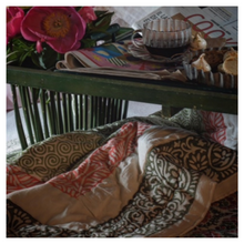 Carica l'immagine nel visualizzatore di Gallery, Trapunta Greenery