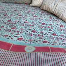 Carica l'immagine nel visualizzatore di Gallery, Telo decorativo cotone Pompeian Flowers