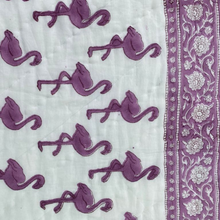 Load image into Gallery viewer, Flamingos quilt