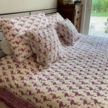 Load image into Gallery viewer, Flamingos quilt