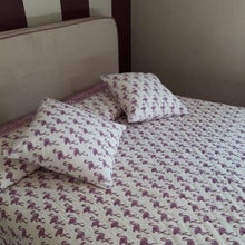 Load image into Gallery viewer, Flamingos quilt