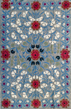 Carica l&#39;immagine nel visualizzatore di Gallery, Telo decorativo Suzani multicolor singolo
