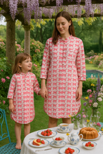 Load image into Gallery viewer, Pinafore pink kittens mom &amp; daughter
