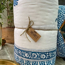 Load image into Gallery viewer, Blue Elephants quilt
