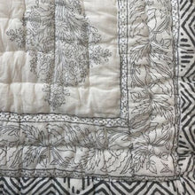 Load image into Gallery viewer, Gray Matrix quilt
