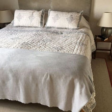 Load image into Gallery viewer, Gray Matrix quilt
