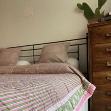 Load image into Gallery viewer, Stripes decorative cushion cover
