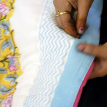 Load image into Gallery viewer, Mellow yellow quilt
