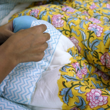 Load image into Gallery viewer, Mellow yellow quilt
