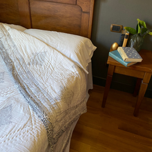 Load image into Gallery viewer, Gray Matrix quilt
