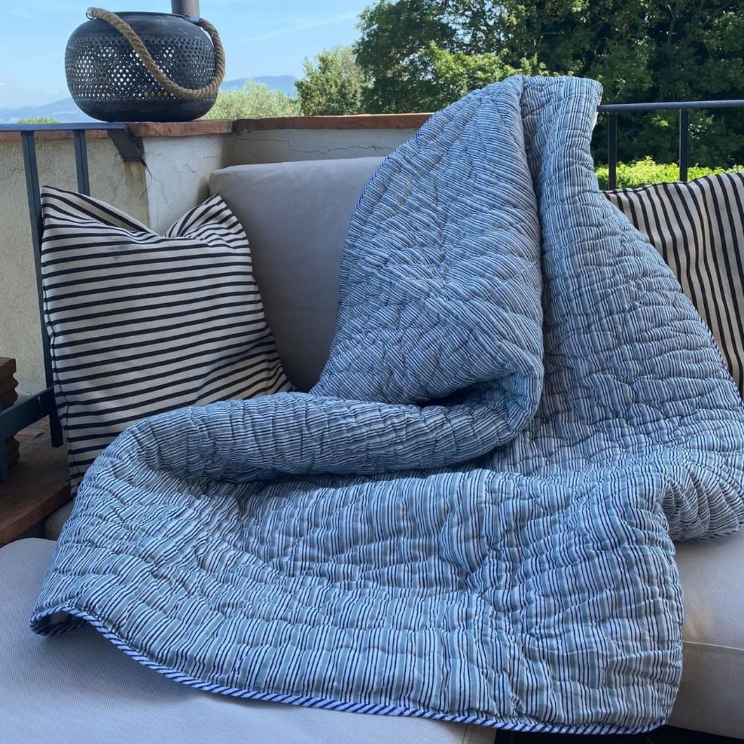Blue Kittens & Stripes quilt