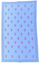 Load image into Gallery viewer, Red Roses tablecloth and placemats
